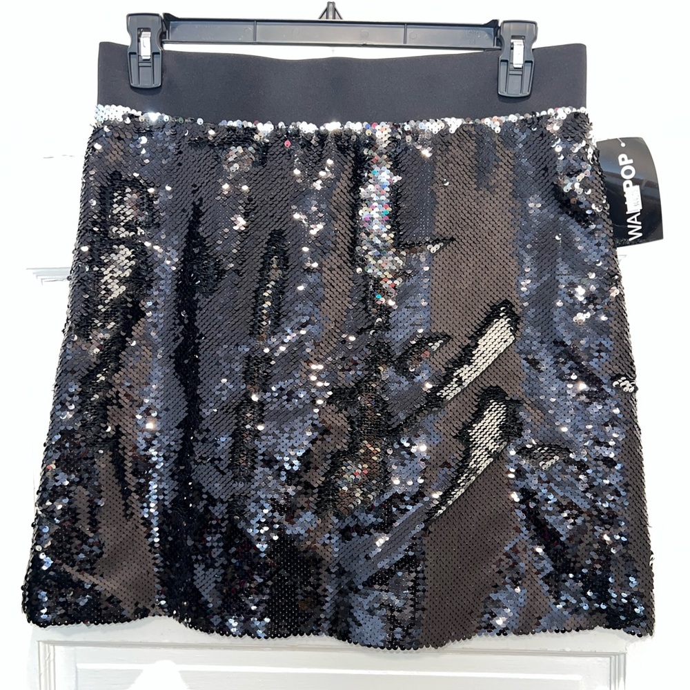 Walk Pop Chic Black & Silver Sequin Mini Skirt NWT